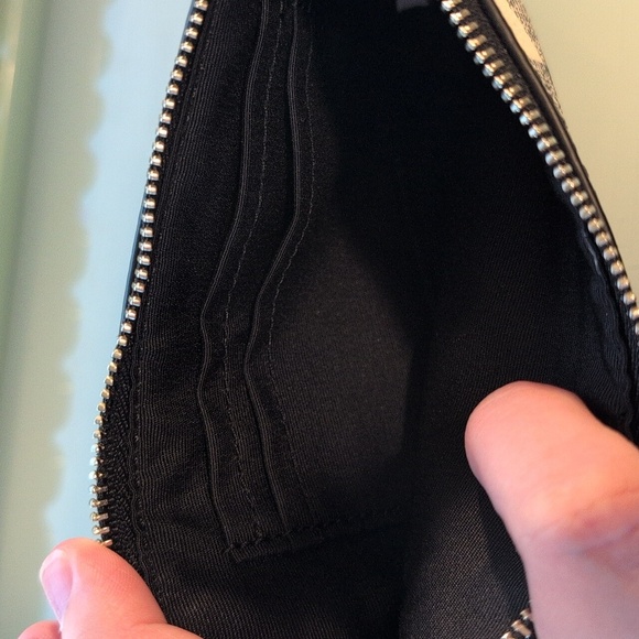 Coach Black And Ivory Buffalo Plaid Leather Coated Canvas Wristlet NWOT - Picture 8 of 8